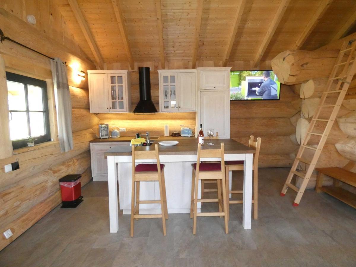 Naturstammhaus Tollensesee Groß Nemerow Eksteriør billede