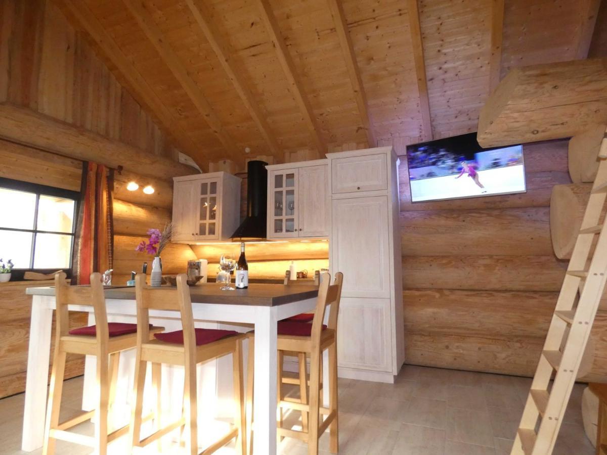Naturstammhaus Tollensesee Groß Nemerow Eksteriør billede