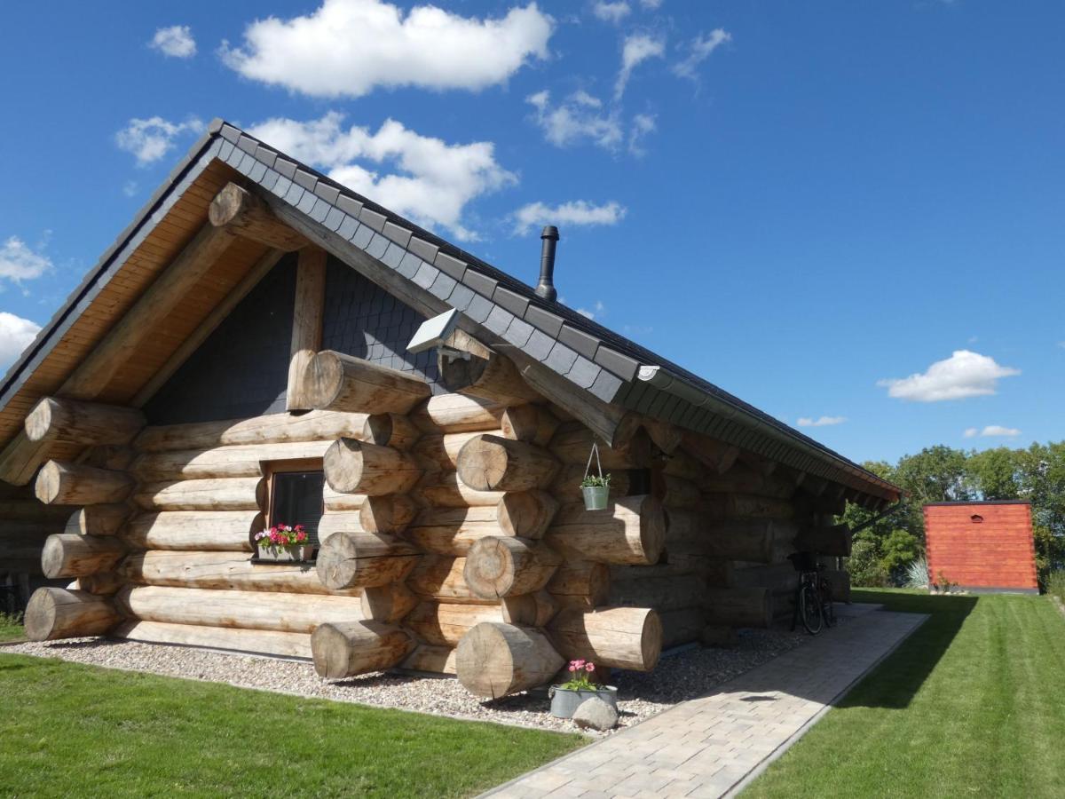 Naturstammhaus Tollensesee Groß Nemerow Eksteriør billede