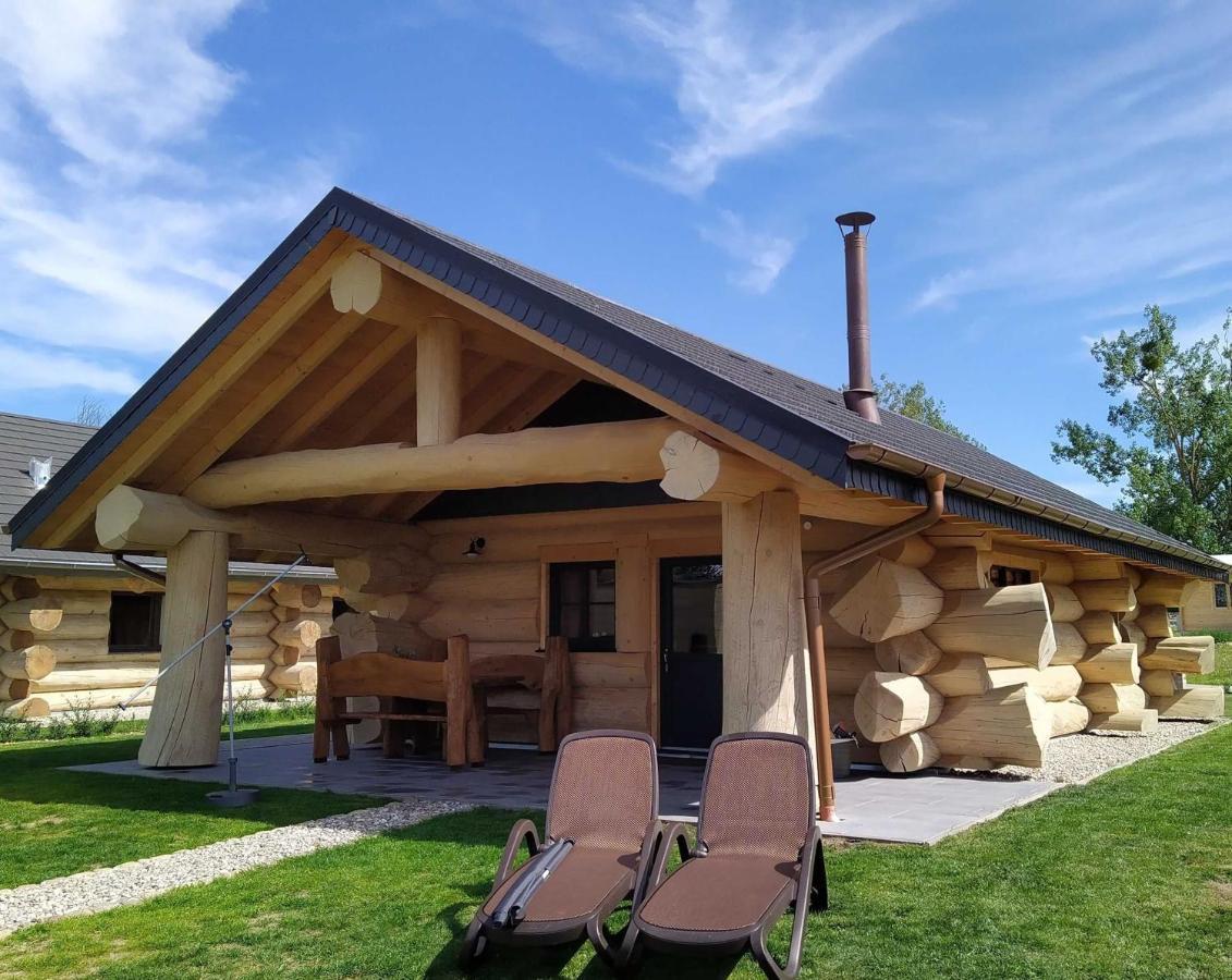 Naturstammhaus Tollensesee Groß Nemerow Eksteriør billede
